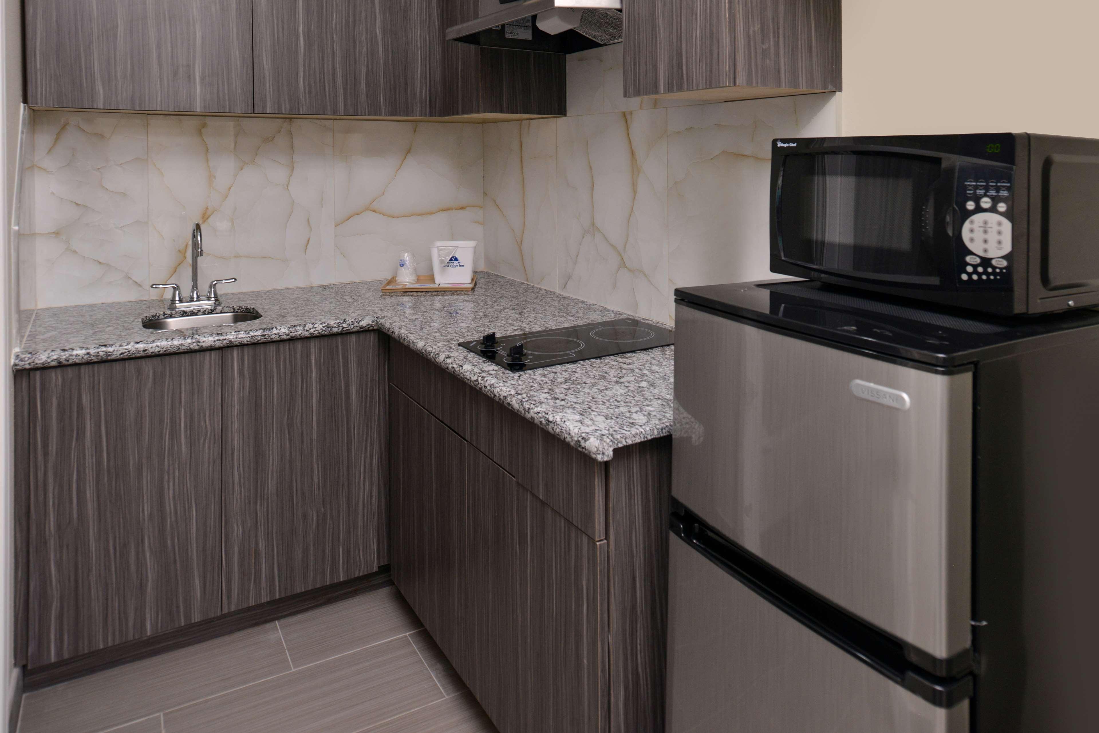 Americas Best Value Inn & Suites - Houston/Hwy 6 & Westpark Mission Bend Dış mekan fotoğraf