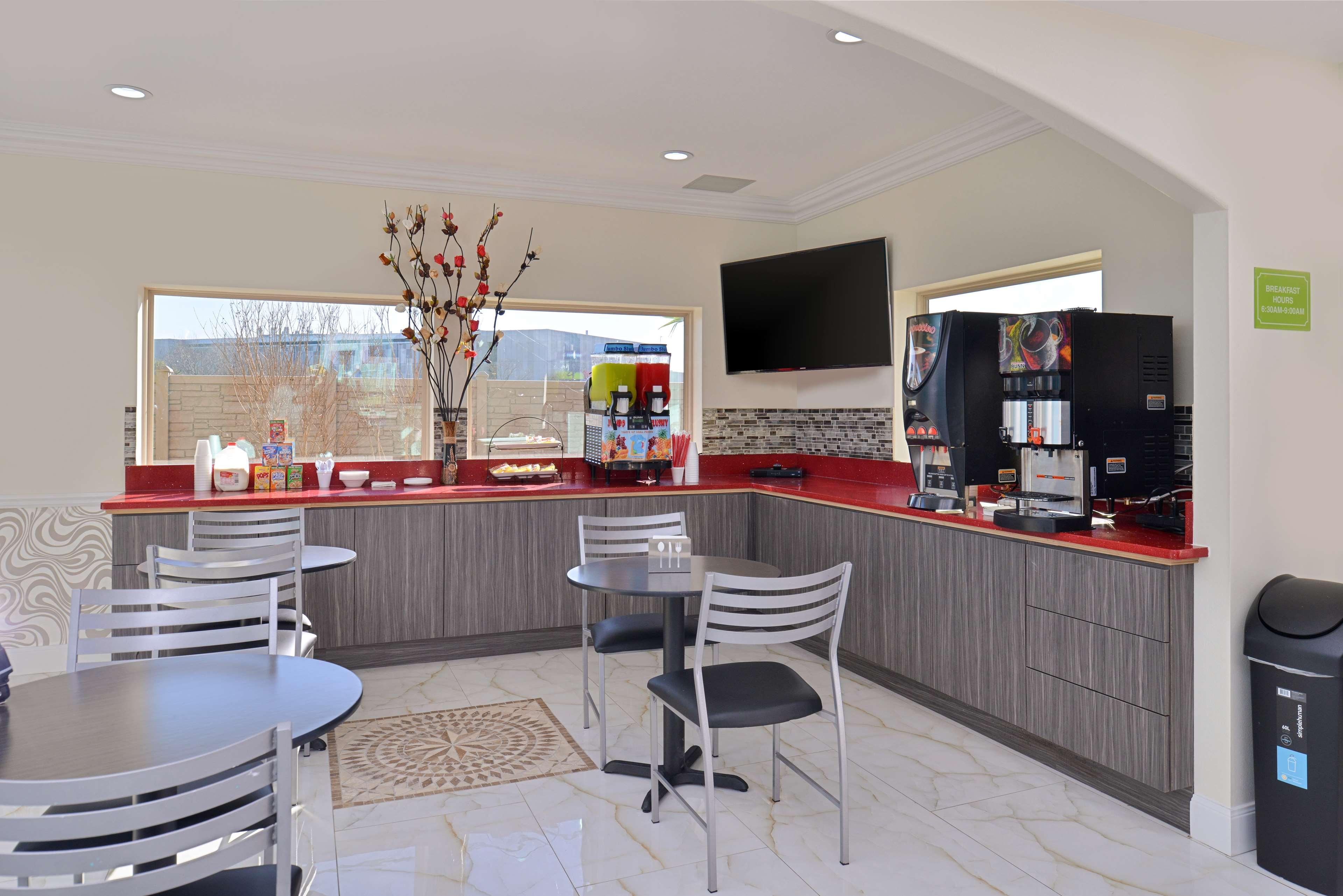 Americas Best Value Inn & Suites - Houston/Hwy 6 & Westpark Mission Bend Dış mekan fotoğraf